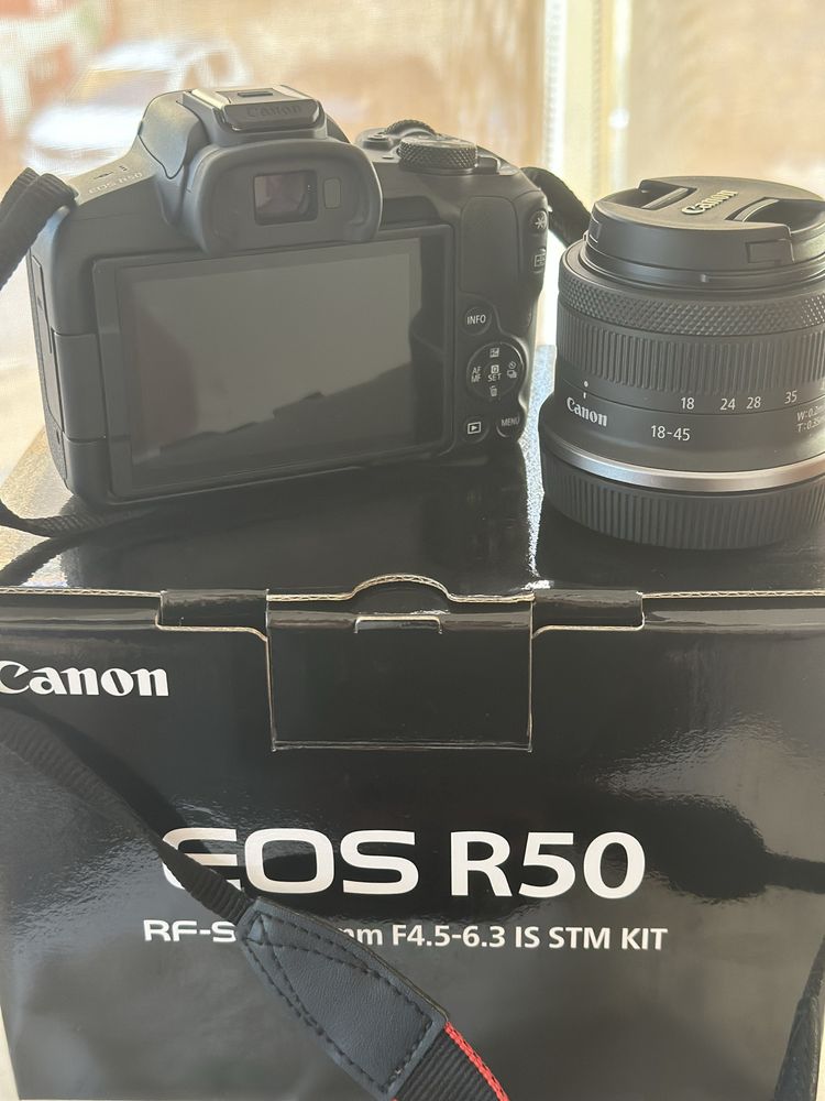 Canon R50 + 18-45mm [Caixa e Fatura]