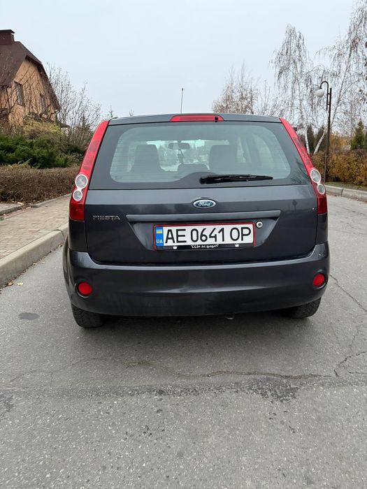 Ford fiesta 2006 рік