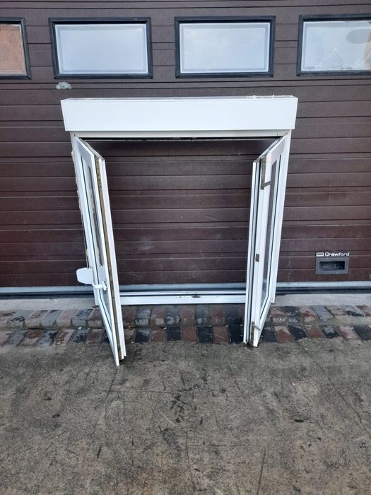 Okna z roletami 135x144 okno pcv z roletą zewnętrzną DOWÓZ CAŁY KRAJ