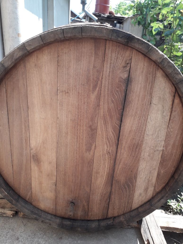 Продам дубовую бочку