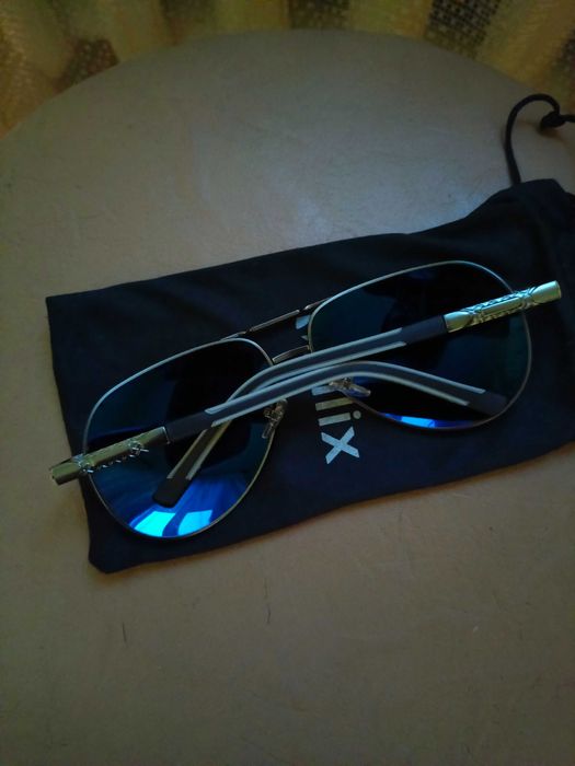 Сонцезахисні окуляри