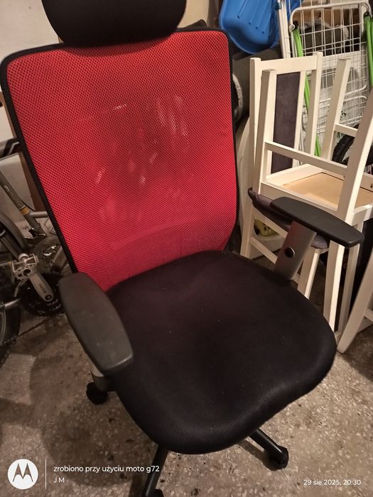 Krzesło biurowe używane