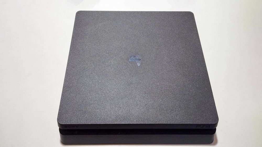 PS4 Slim - 250 Gb