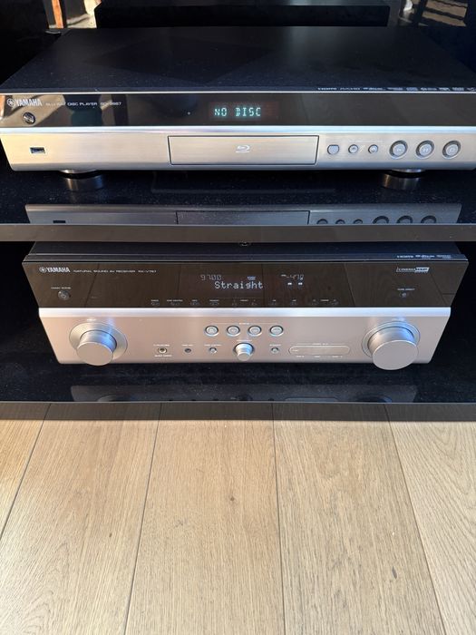 Zestaw Yamaha amplituner AV RX-V767 odtwarzacz DVD blu ray BD-S667