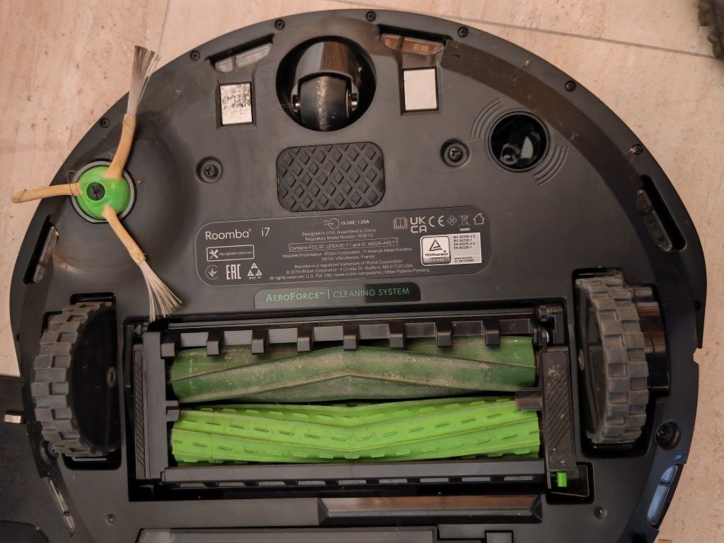 Aspirador iRobot Roomba i7