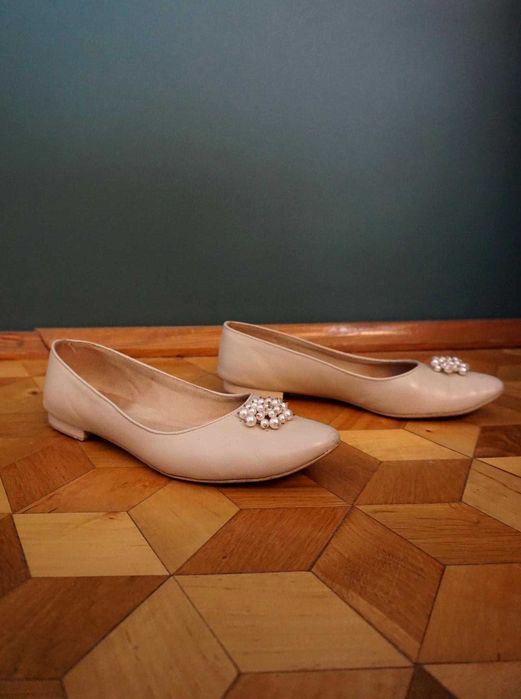 Baleriny kremowe jasne 40 skórzane skóra z perełkami eleganckie