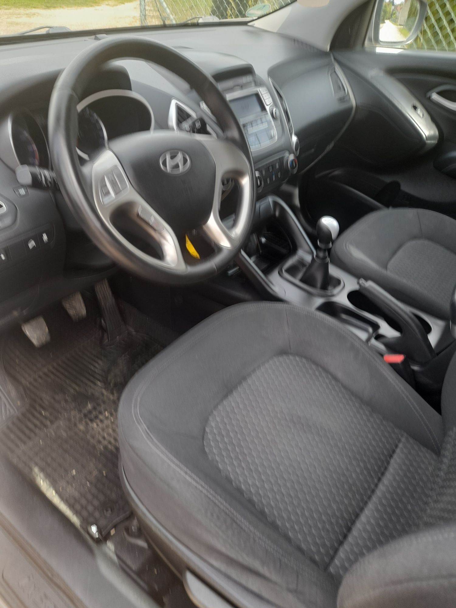 Hyundai ix35 samochus w bardzo dobrym stanie