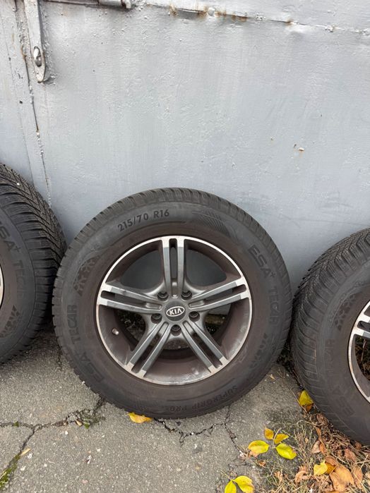 R16 Kia Sportage Sorento IX35 215 70 R16