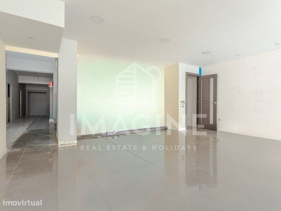 Loja com Armazém para venda- Zona do Hospital, Setúbal