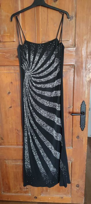 Suknia długa czarna na ramiączka CICCI (USA) roz. 42