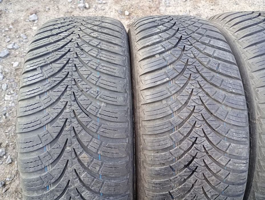 Voyager 205/55 R16 9T 7mm 4szt całoroczne