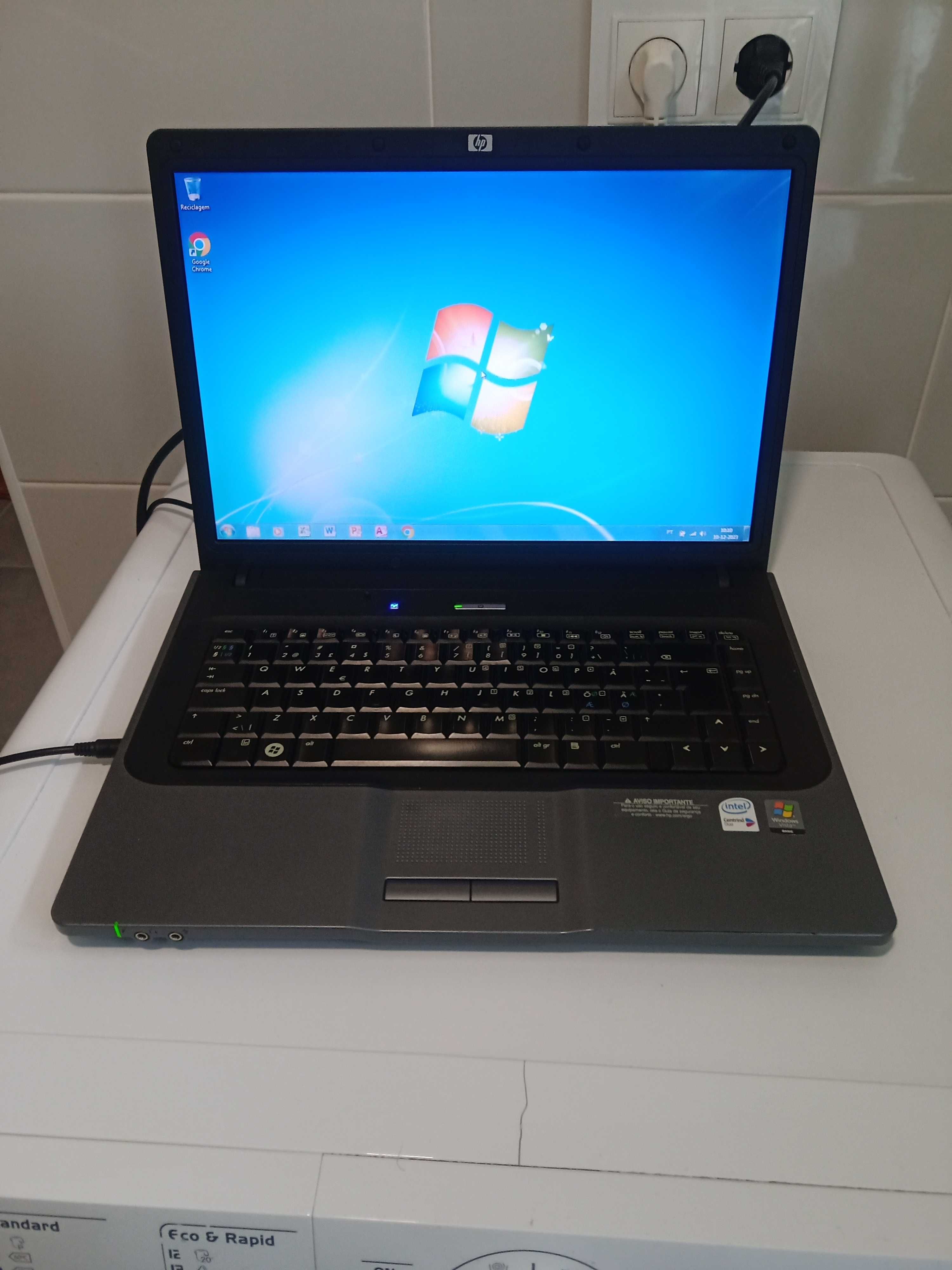 Vende-se portátil HP 530