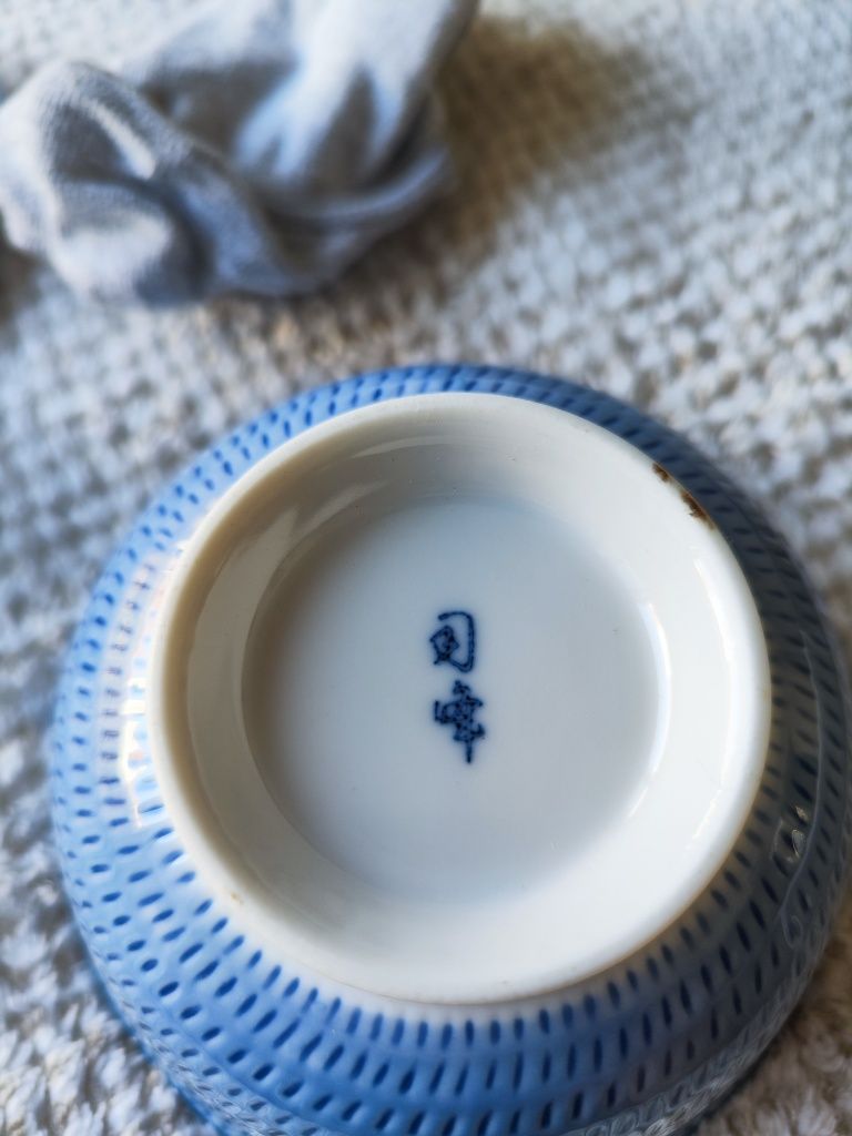 Prato e tigela com marca - porcelana japonesa