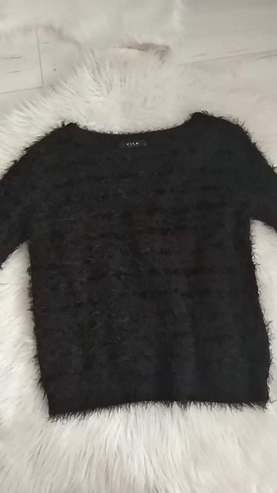 Sweter z włosem czarny
