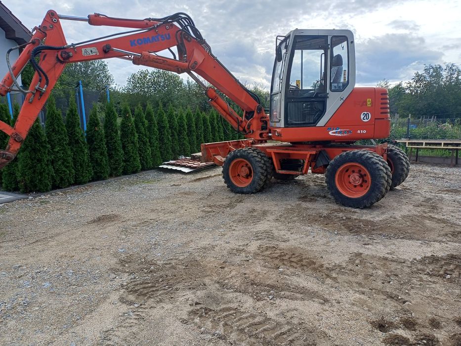 Minikoparka kołowa 9ton mini koparka kołówka komatsu FAI/PW95  perkins