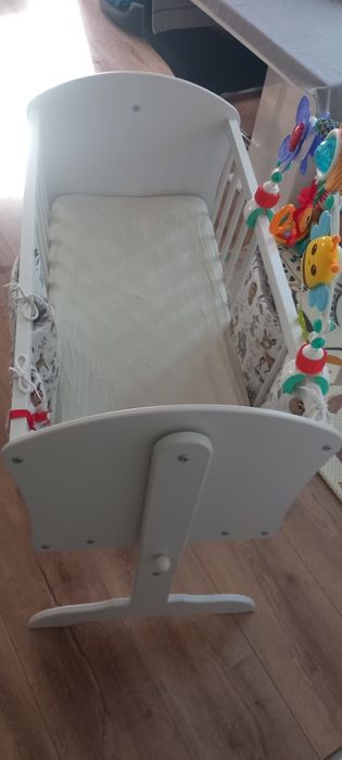 Łóżeczko dziecięce,  kołyska biała