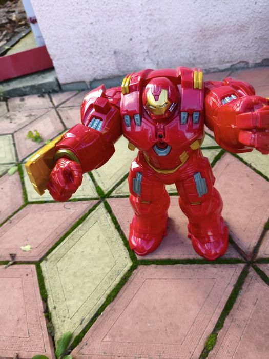 Продам Велику Дитячу іграшку Залізного чоловіка