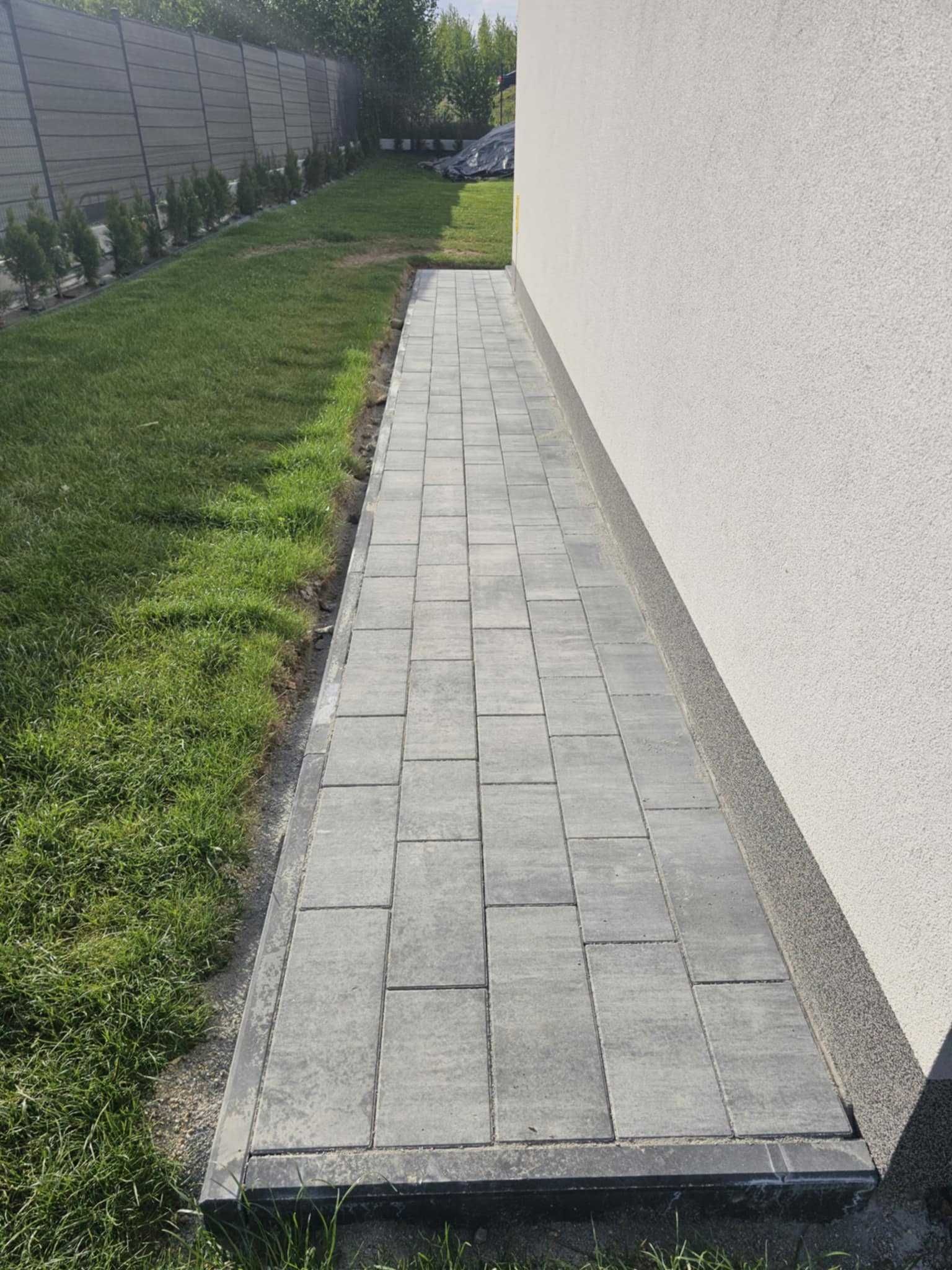Brukarstwo , układanie kostki brukowej, brukowanie, minikoparka