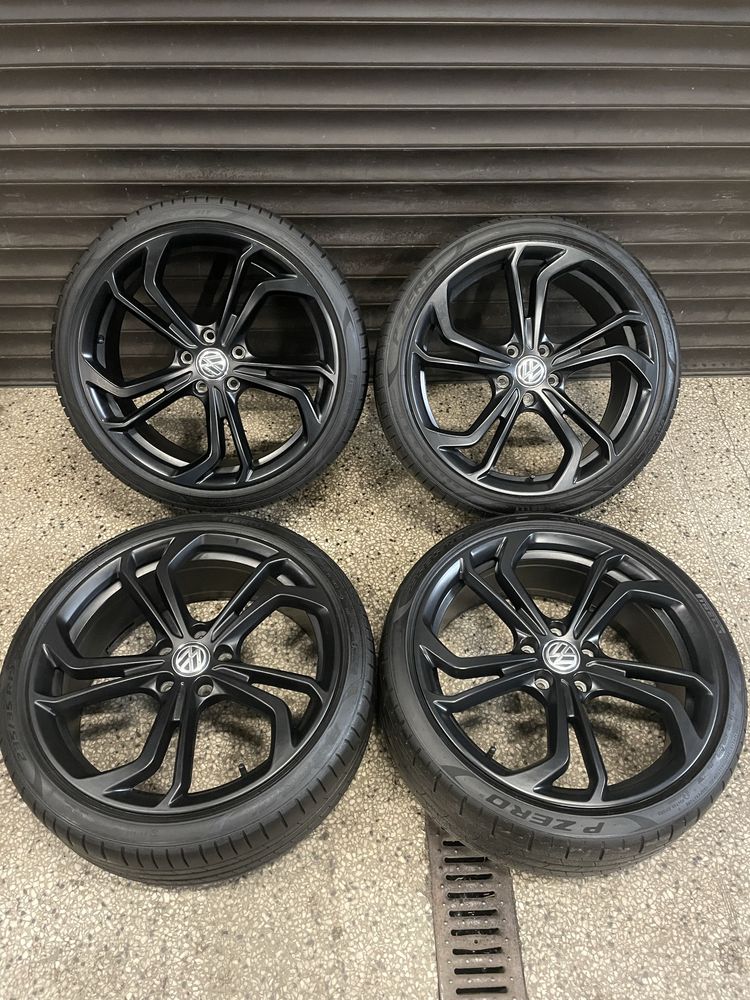 Jak nowe oryginalne koła VW Golf R GTI 235/35/19 idealne