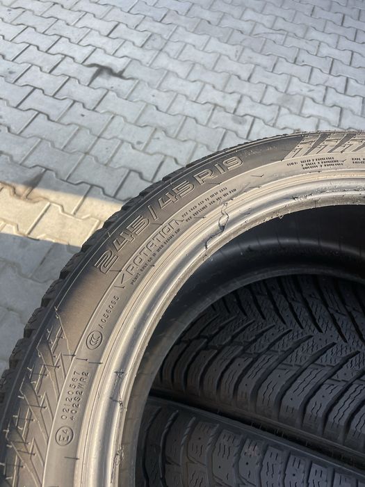 Колеса/резина/гума 245/45R19 nokian