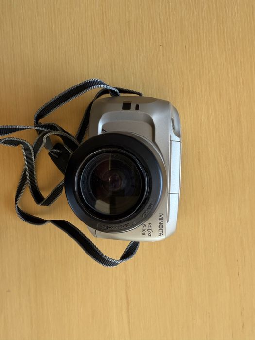 Aparat Minolta S100