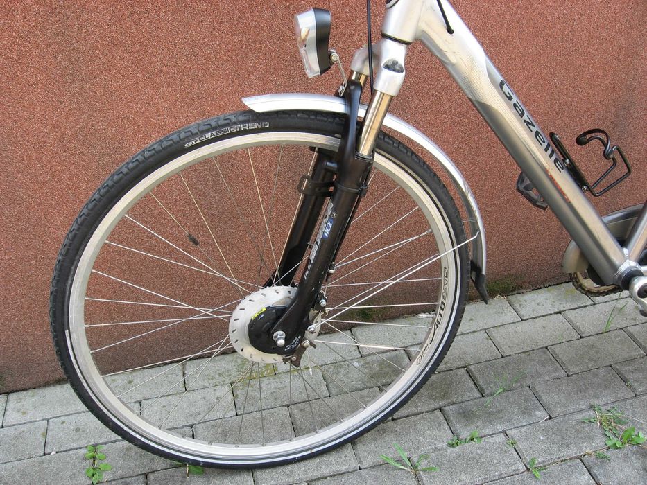 Aluminiowa męska trekkingowa Gazelle koła 28
