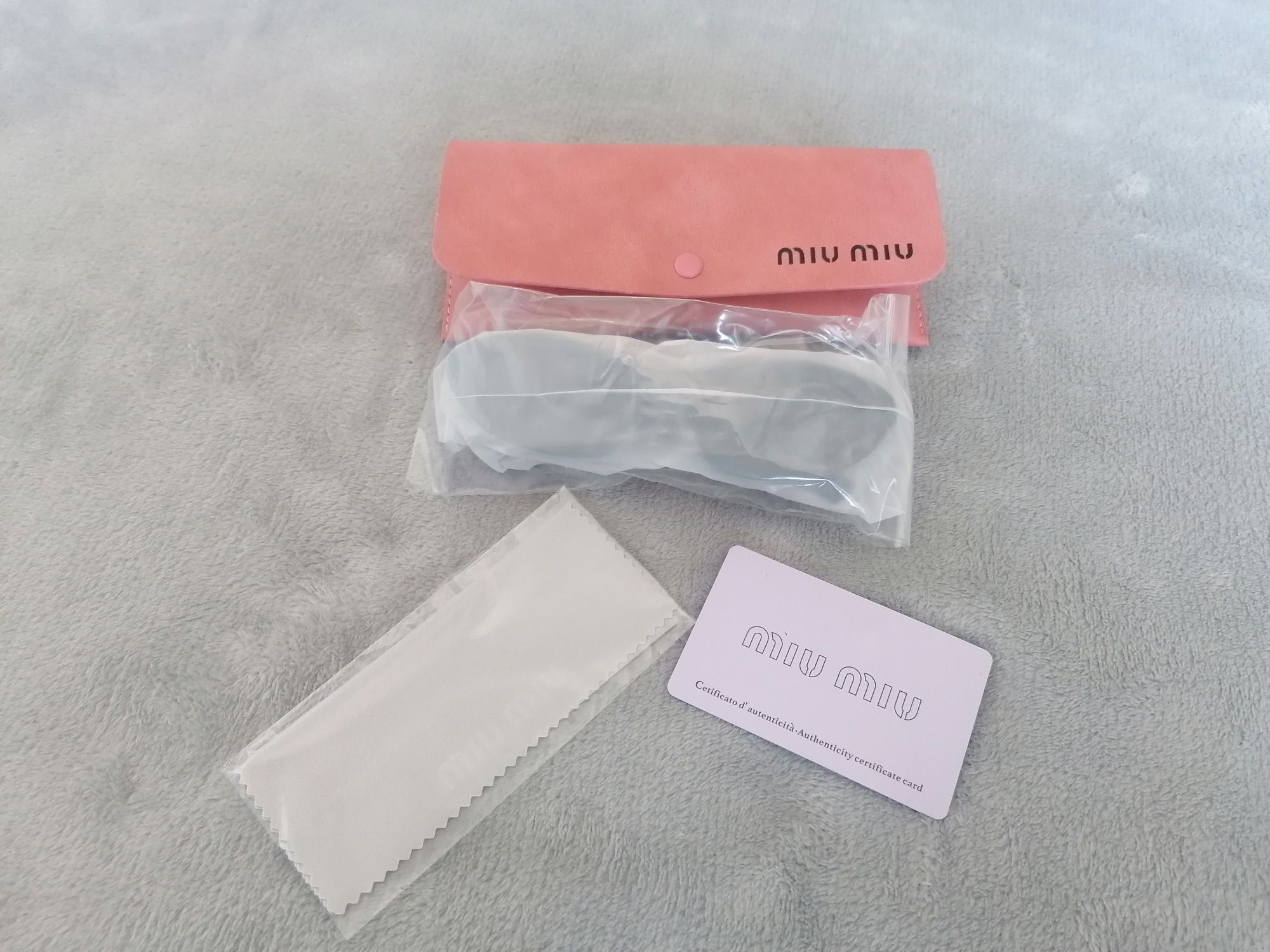 Oculos de sol Miu Miu