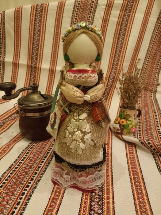 Займаюсь виготовленням мотанок. Є в наявності та на замовлення.
