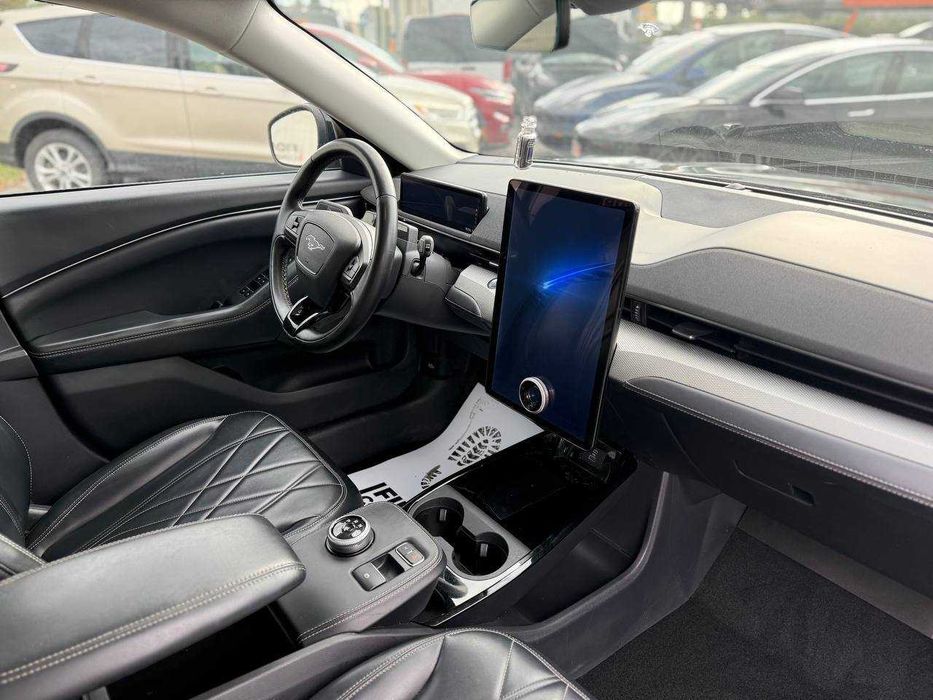 Ford Mustang MACH-E SELECT 2022