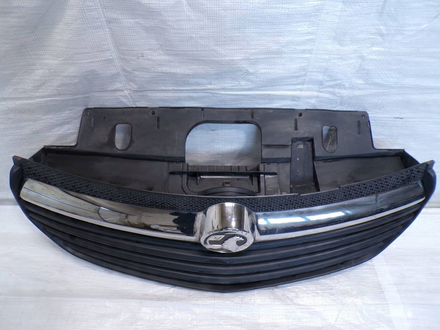 GRILL ATRAPA OPEL VIVARO B 93452300