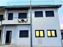 Apartamento T2 com garagem, novo mobilado