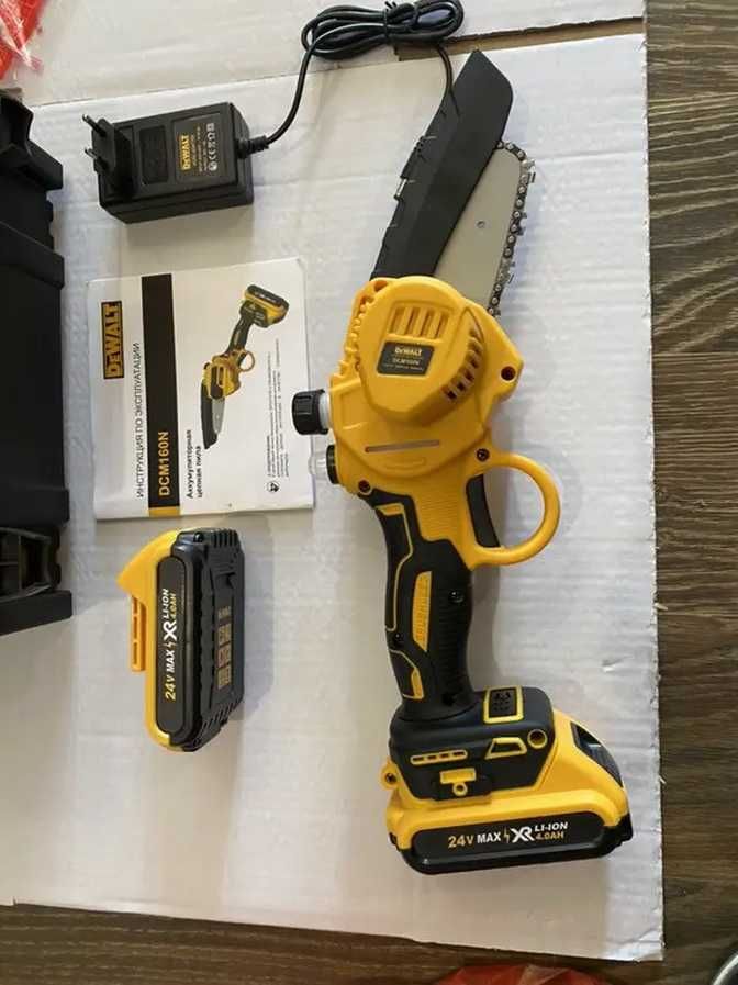 Аккумуляторная мини пила веткорез DeWalt DCM160N 24V автосмазка цепи