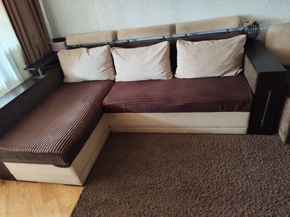 Диван кутовий у хорошому стані