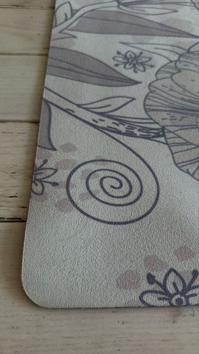 Йогамат замшевий із декором з ніжних квітів