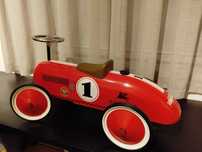 Carro de metal vintage
