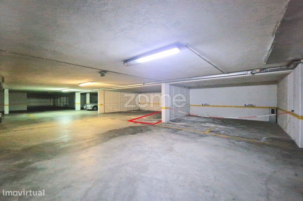 Lugar garagem 31 p/ arrendamento em Azurém, junto U. Minho, Guimarã...