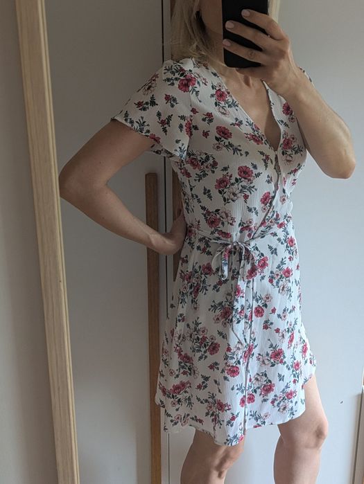 Letnia sukienka w kwiaty M HM