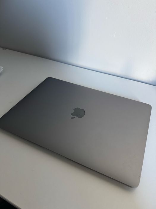 mac air 13 m1 uszkodzony matryca