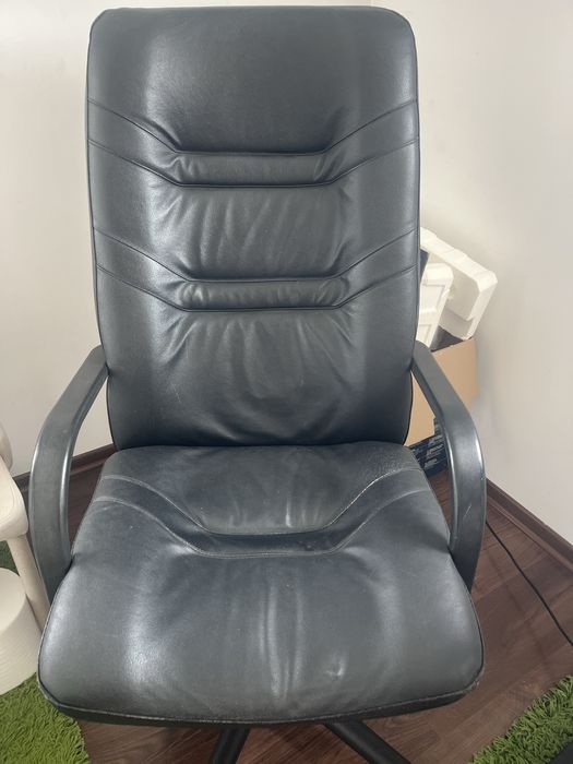 Fotel skórzany biurowy