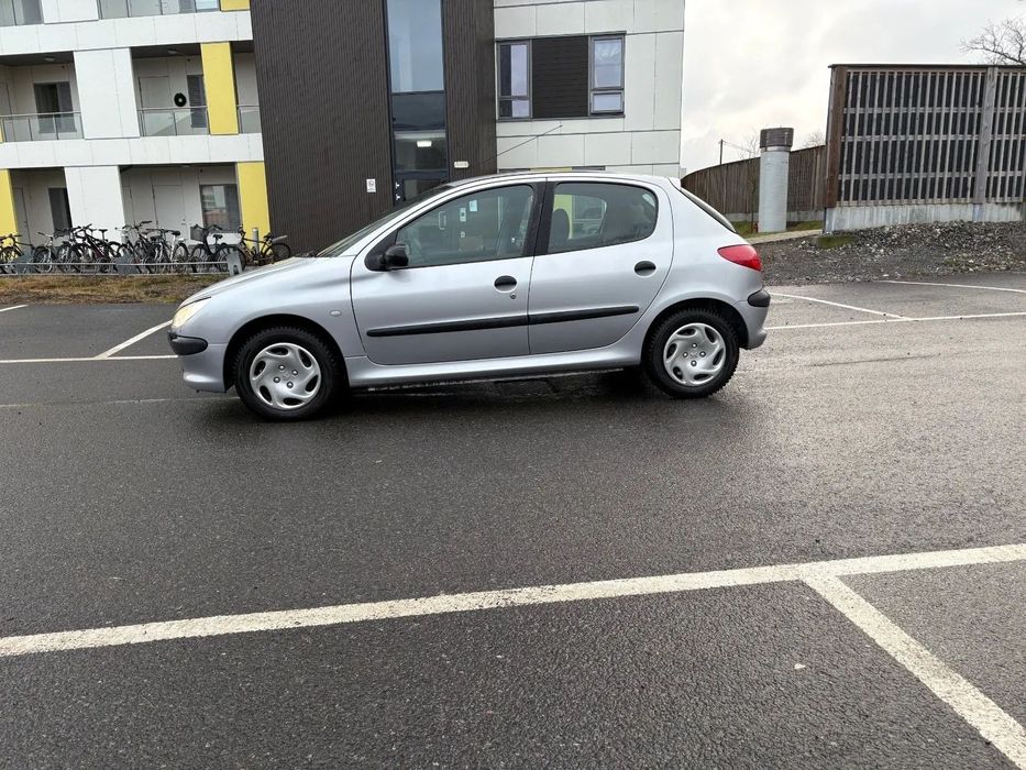Peugeot 206 1.1 Color Line