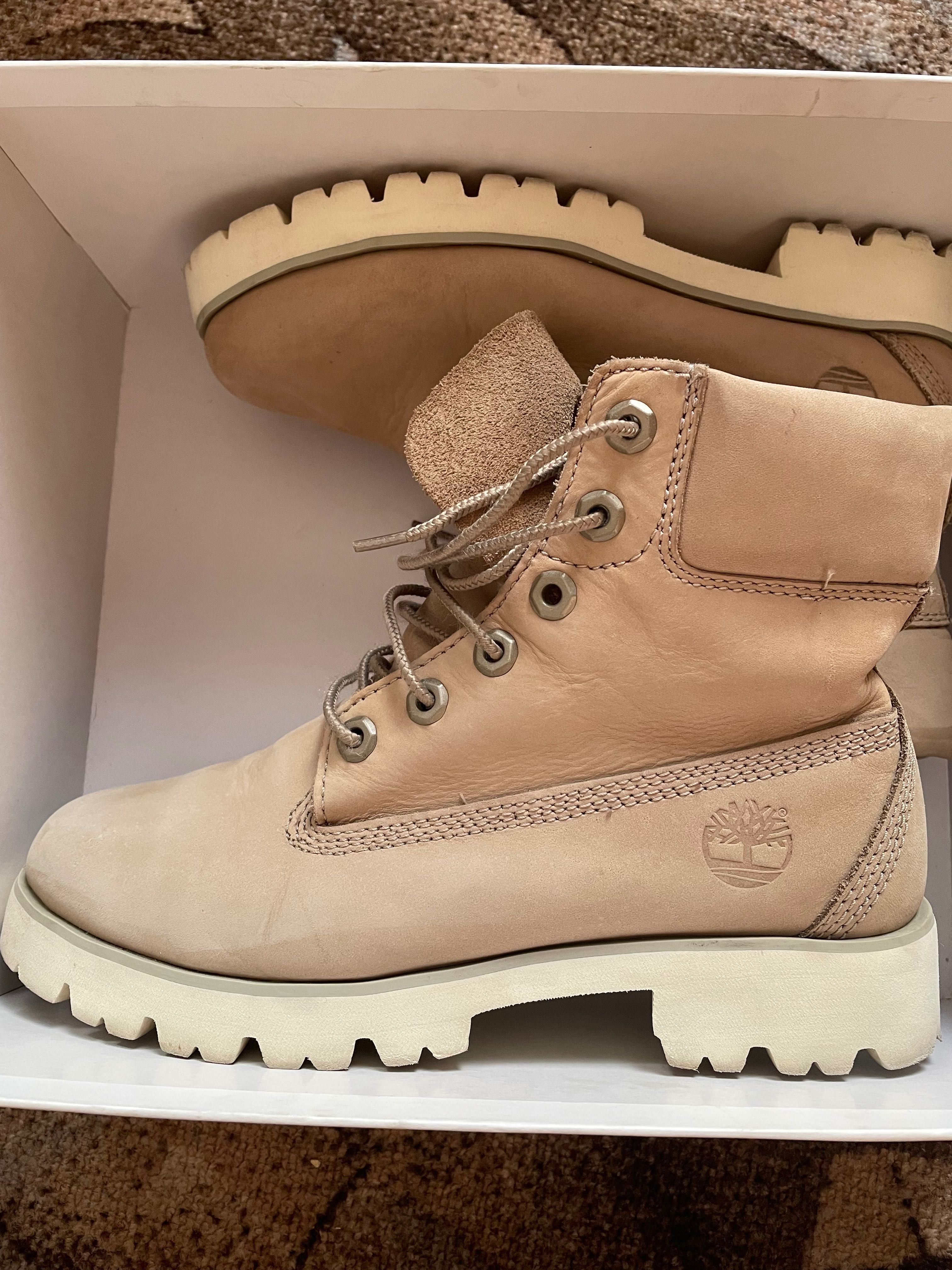 Ботинки жіночі,Timberland,зручні,стильні,весна-осінь