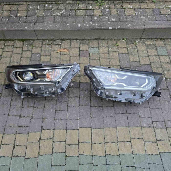 Продам комплект фар Toyota RAV 4 від 2019-