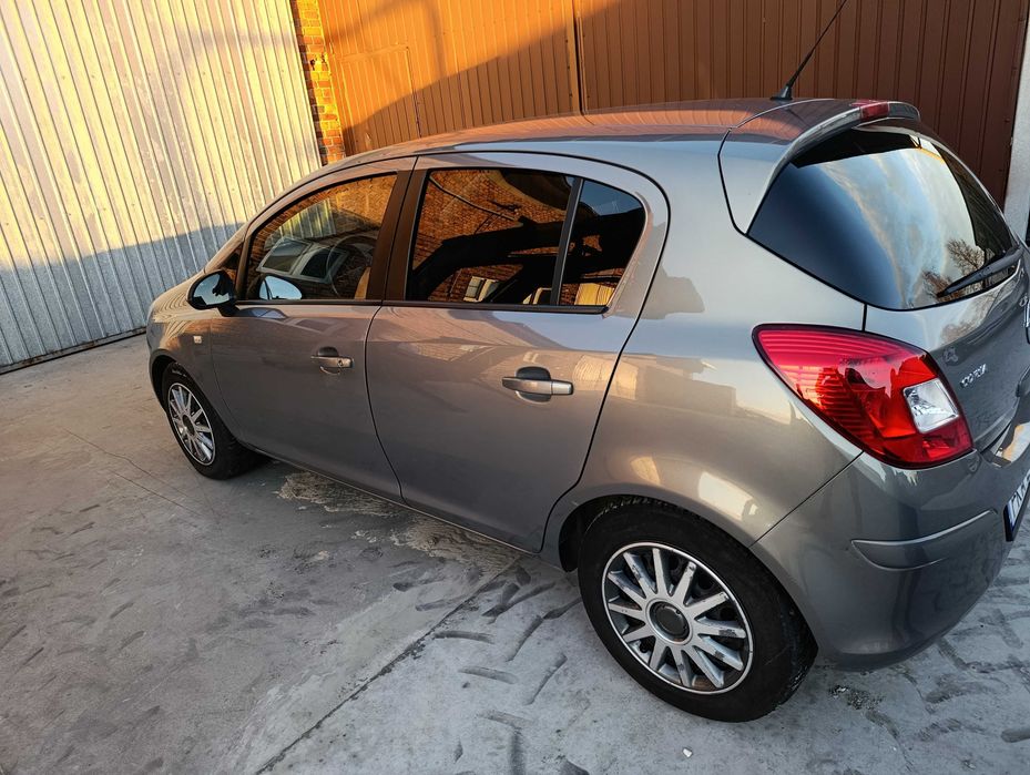 Opel Corsa D 1.2 benzyna +LPG fabryczne