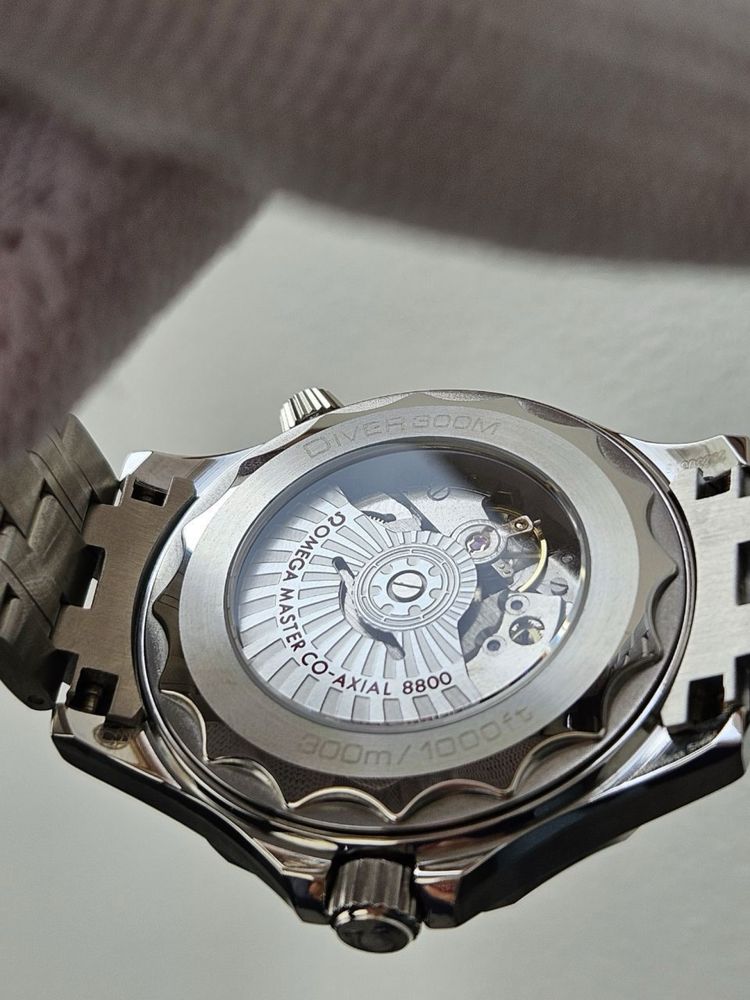 Швейцарские часы Omega Seamaster White 300m.