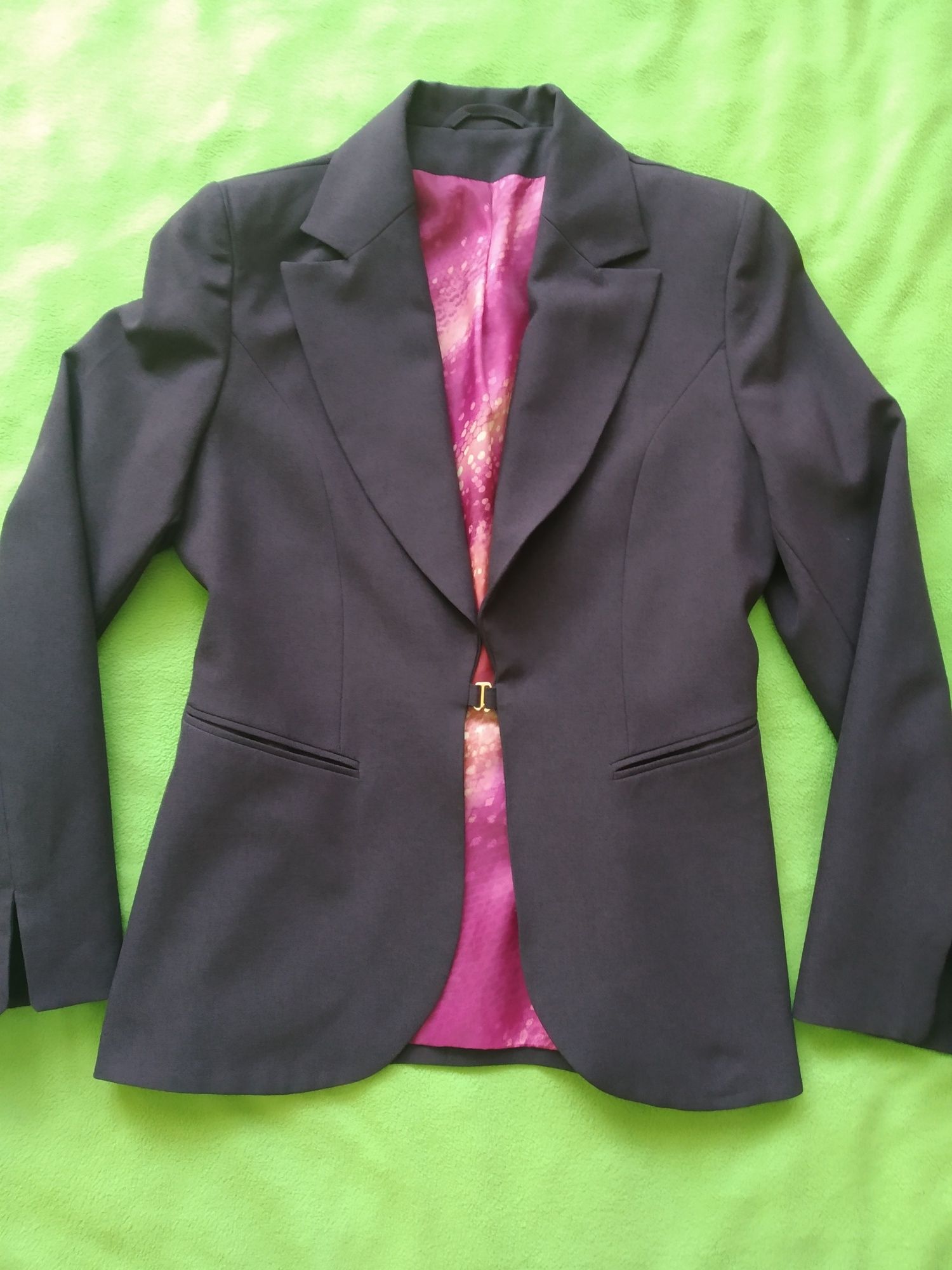 Dłuższy śliwkowy żakiet topshop M