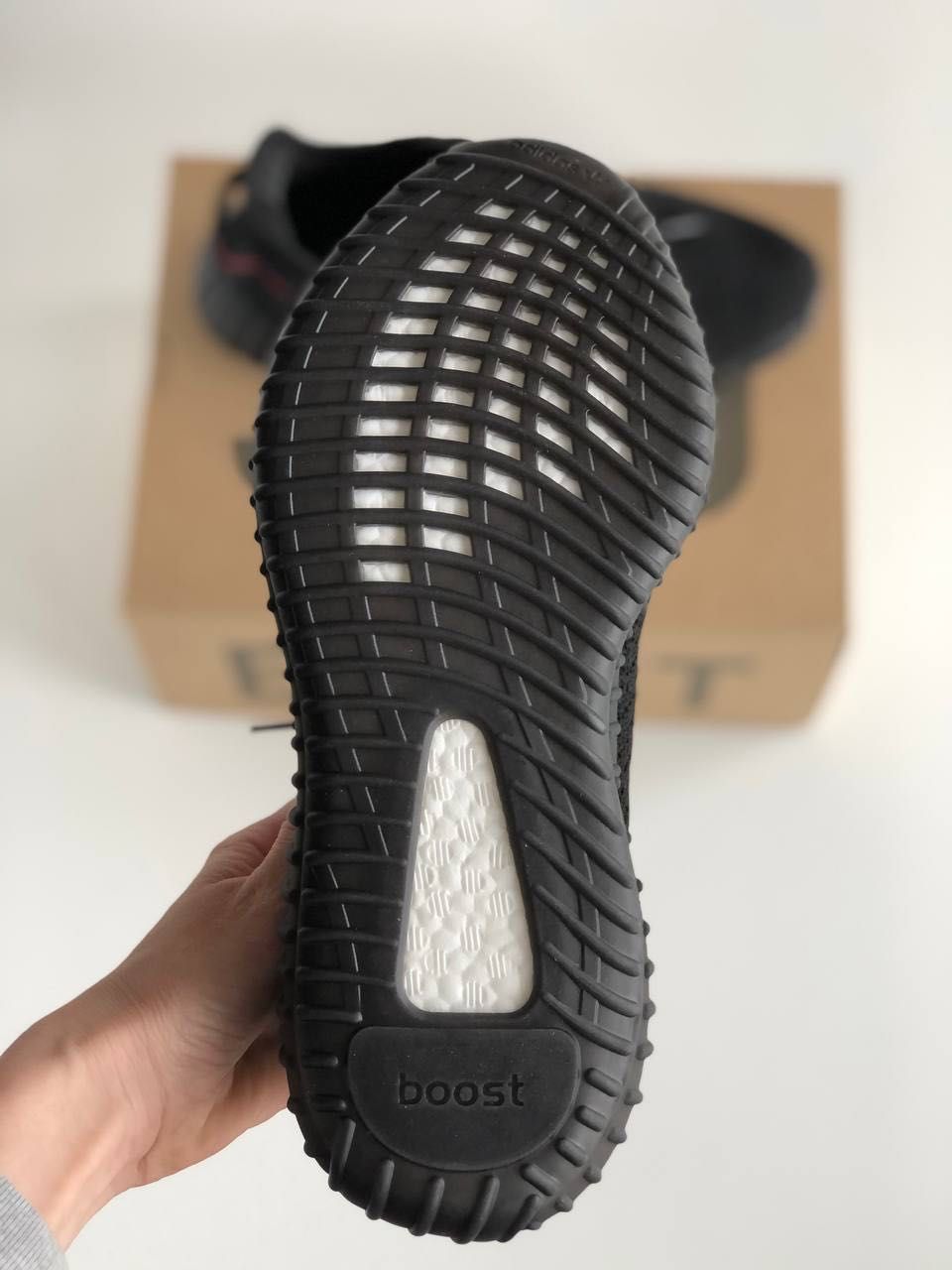 Мужские кроссовки Adidas YEEZY BOOST 350 V2 Black. Размеры 40-45