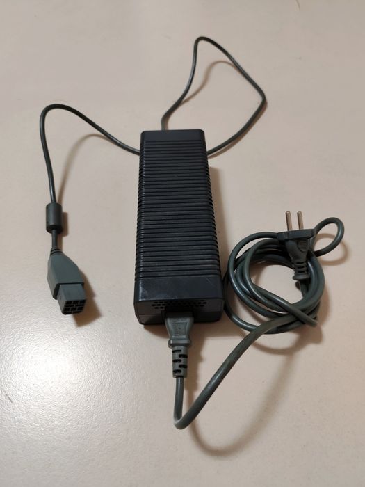 Carregador / Transformador Microsoft XBOX 360 HP-A1502P2