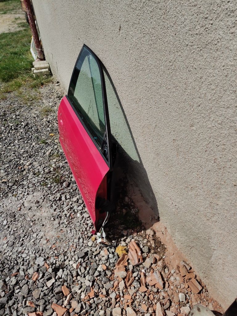 Prawe drzwi przód audi A4 b5 ly3h