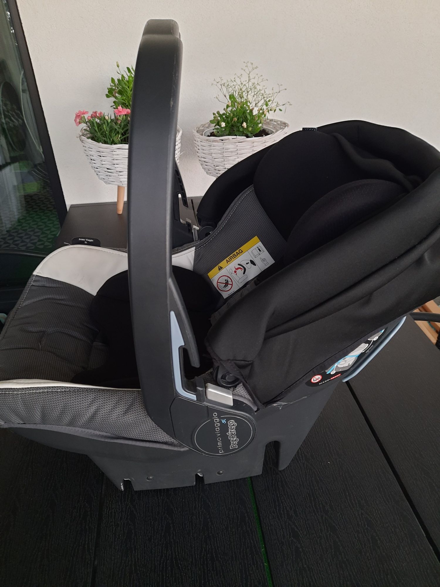 Fotelik Peg-Perego Primo Viaggio SL z bazą isofix