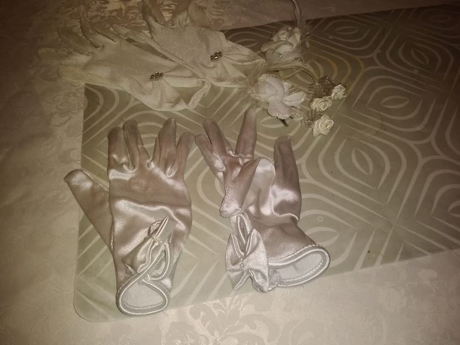 Sprzedam sukienki i dodatki